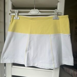 Lululemon reversible tennis skirt, white/yellow, size 8